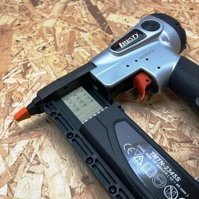Фото TRUSTY TMTN-2345S шпилькозабивной пистолет в интернет-магазине ToolHaus.ru
